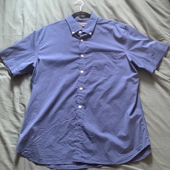 Banana Republic Short Sleeve Button Down - Picture 1 of 2